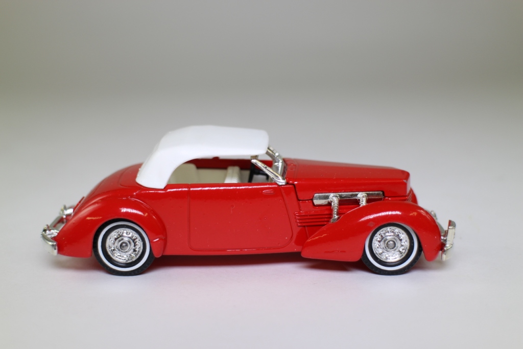 Models of Yesteryear Y-18/1; 1937 Cord 812 Coupe